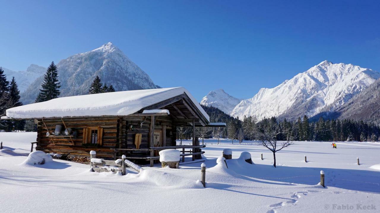 Apartments & Zimmer Urschnerhof Pertisau Exterior photo